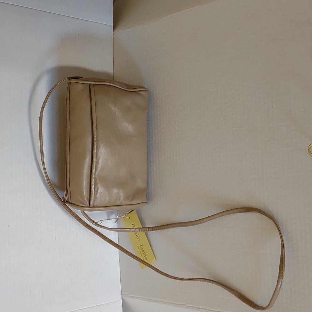 Leather crossbody NWT - Picture 1 of 3